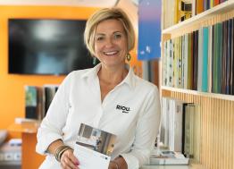 RIOU Glass noue un partenariat avec l’EM Normandie Compétences