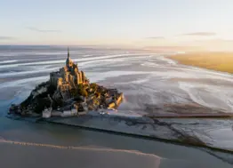 titre : En 2025, la Normandie a encore attiré plus de touristes