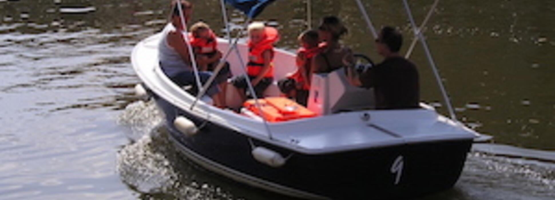 Caen : pilotez un bateau électrique avec « Les Pieds dans l'Orne »