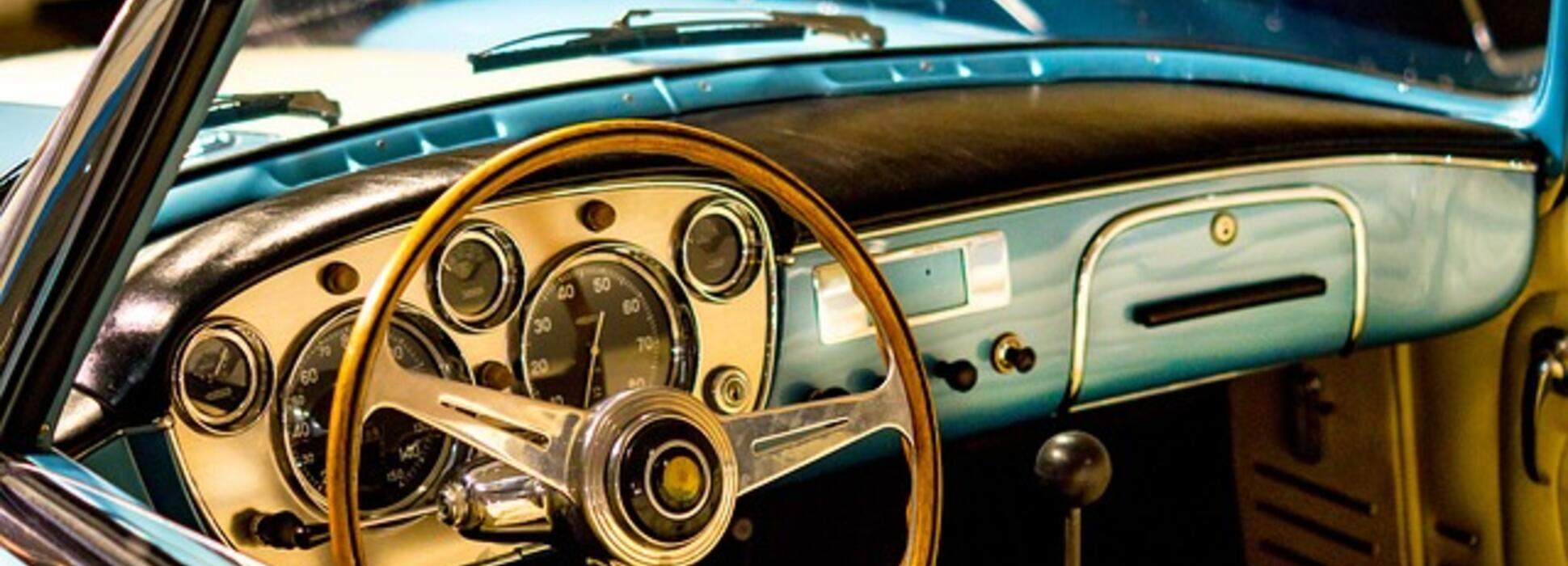 Troyes : top départ pour les « 48h européennes d'automobiles anciennes »